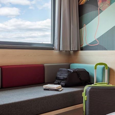 Meininger Hotel Berlin Airport Esterno foto