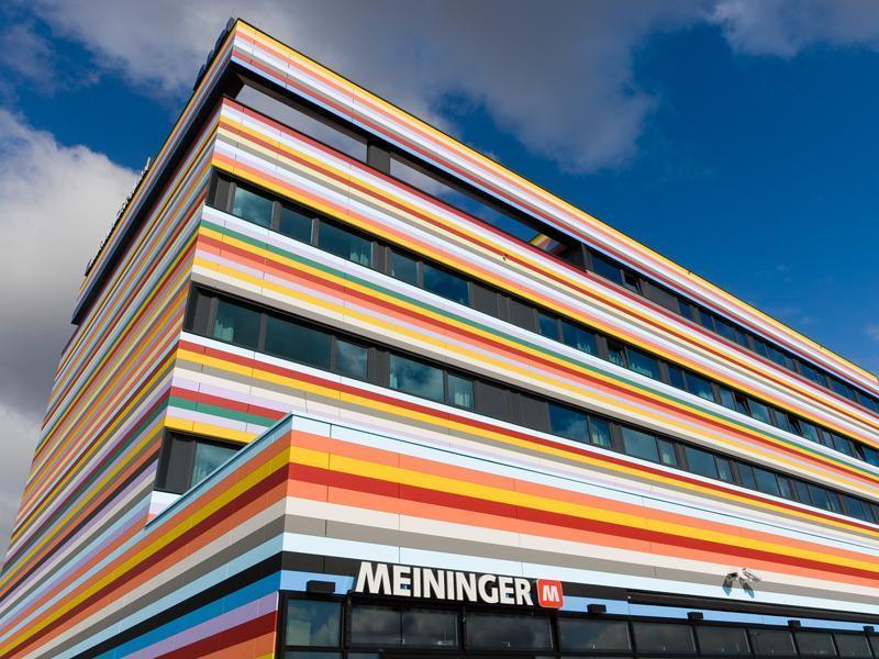 Meininger Hotel Berlin Airport Esterno foto
